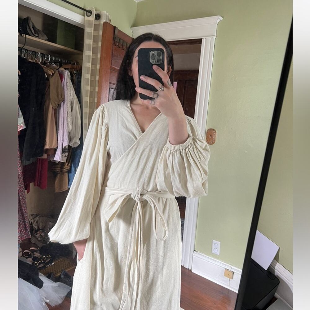 Honeydove Vintage The Everyday Wrap Dress Gown S/M Cream 100% Raw Silk - Picture 11 of 12